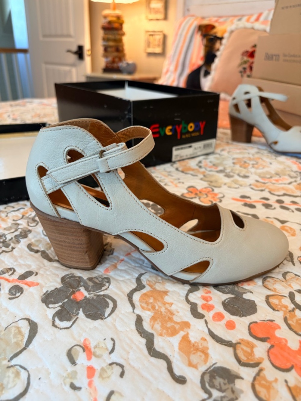 EVERYBODY BZ MODA MARLI Cutout Mary Jane Heel with Wood Block Heel SIZE 36.5